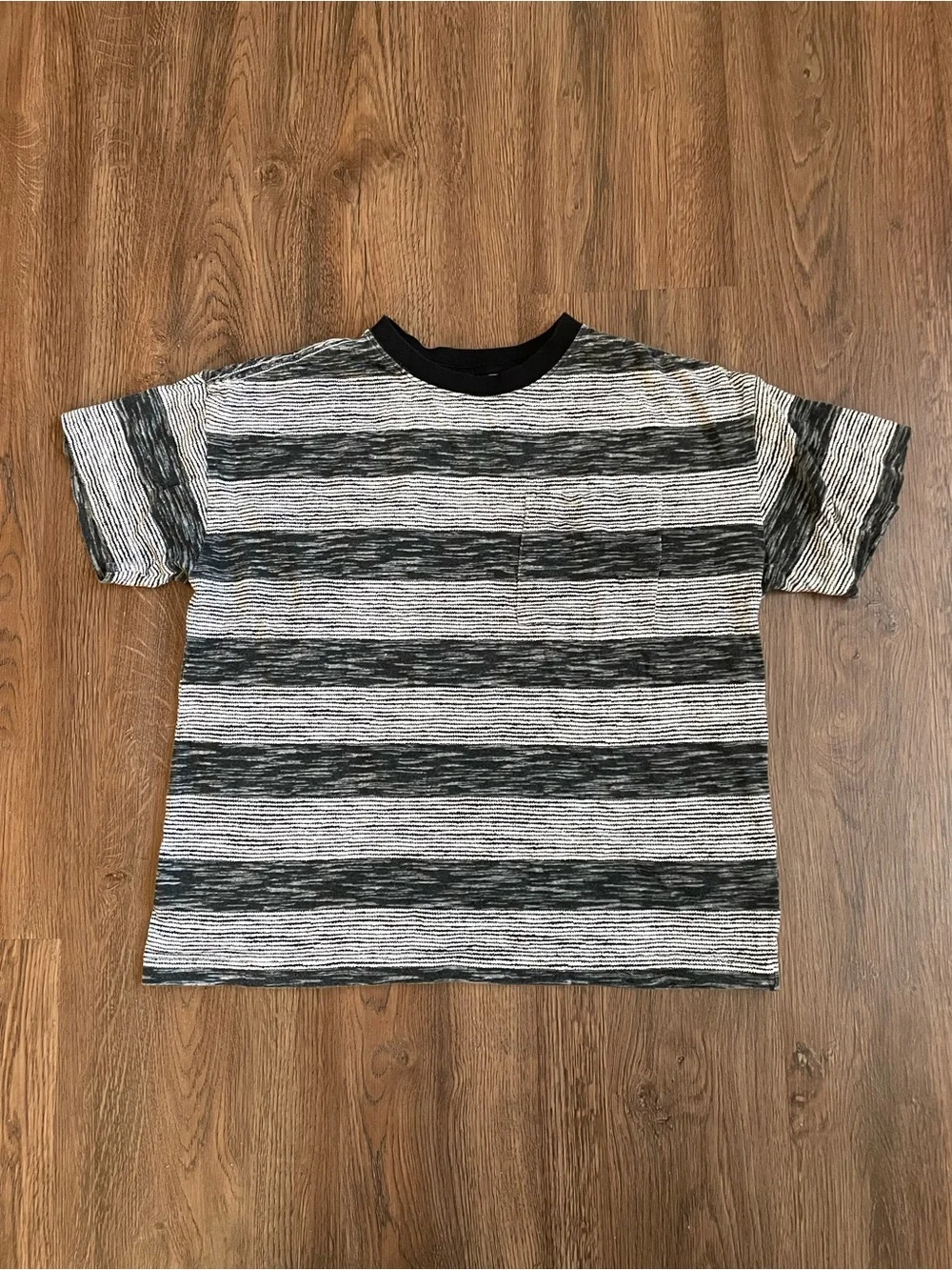 Old Navy Short Sleeve Striped Pocket T-Shirt Boys Size L 10/12 Black White